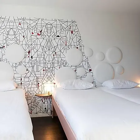 Hotel Mabi Centre 4*